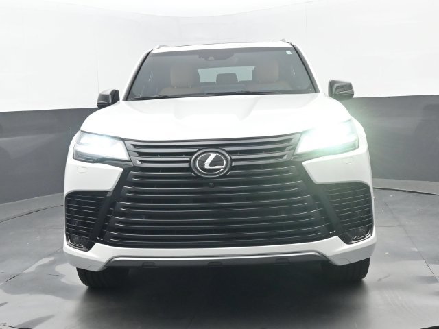 Used 2024 Lexus LX 600 4WD w/ Appearance Package image 19