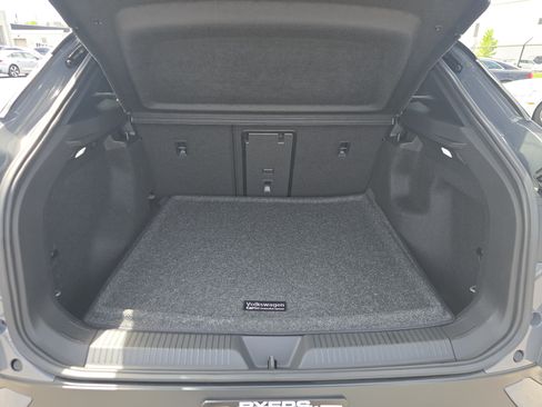 New 2026 Volkswagen ID.4 Pro S AWD/4WD image 17