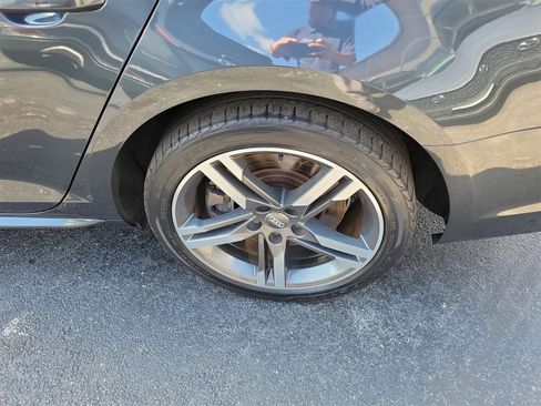 Used 2017 Audi A4 2.0T Premium Plus w/ Premium Plus Package image 10