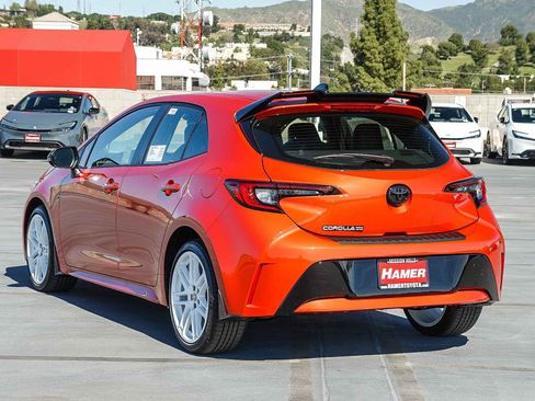 New 2026 Toyota Corolla SE FWD image 5