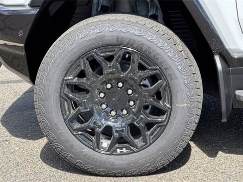 New 2026 GMC Hummer EV SUV w/ LPO, Sport Package image 32