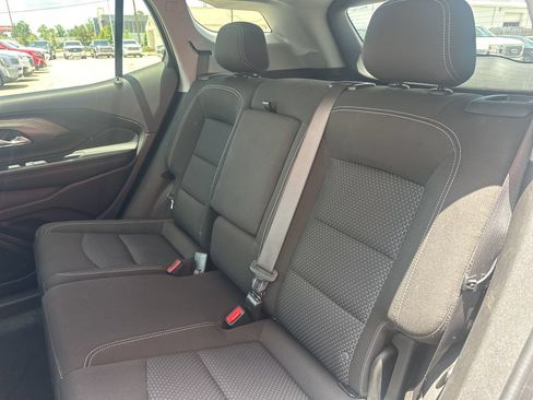 Used 2024 GMC Terrain SLE FWD image 12
