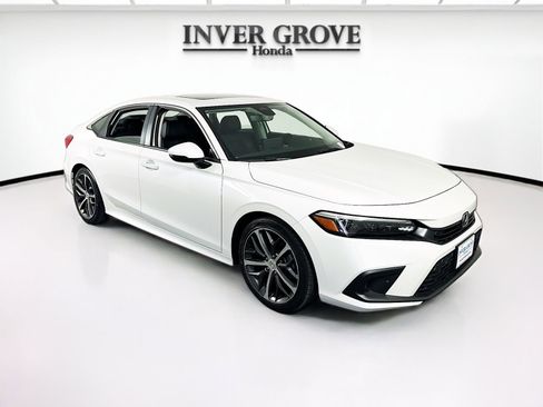 Certified 2024 Honda Civic Touring image 3