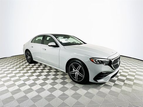 Used 2025 Mercedes-Benz E 350 Sedan image 1