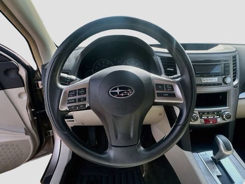 Used 2014 Subaru Outback 2.5i AWD/4WD image 12