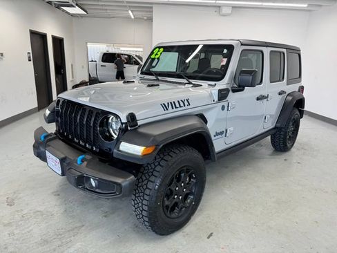 Used 2023 Jeep Wrangler Unlimited w/ Cold Weather Group AWD/4WD image 6