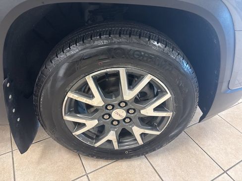Used 2021 GMC Acadia SLE w/ Driver Convenience Package AWD/4WD image 44
