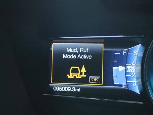 Used 2018 Ford Explorer Sport w/ Equipment Group 401A image 91