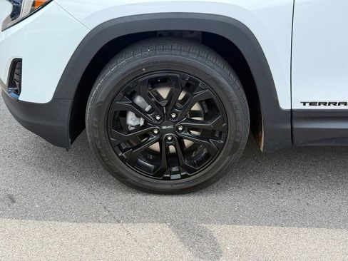 Used 2020 GMC Terrain SLT w/ Preferred Package FWD image 12