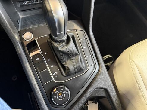 Used 2019 Volkswagen Tiguan SE AWD/4WD image 21