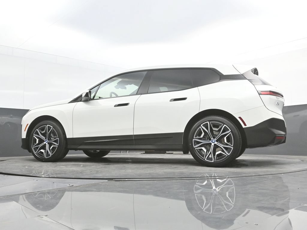 Certified 2024 BMW iX xDrive50 w/ Premium Package AWD/4WD image 42
