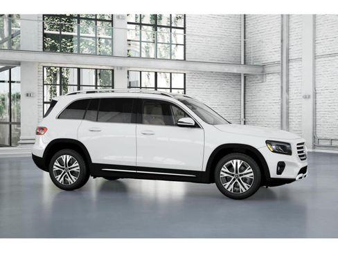 Used 2026 Mercedes-Benz GLB 250 image 14
