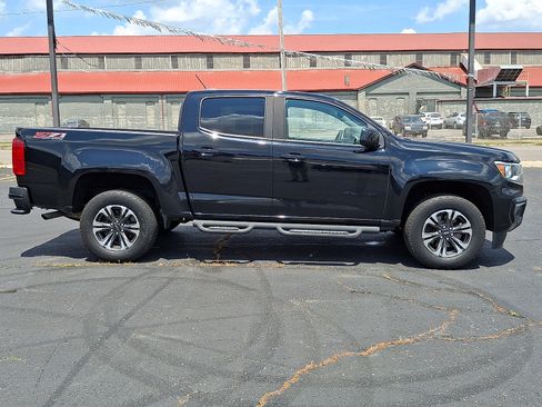Used 2021 Chevrolet Colorado Z71 AWD/4WD image 9