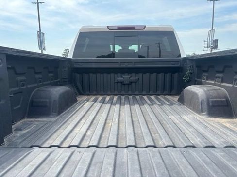 Used 2025 Chevrolet Silverado 1500 RST AWD/4WD image 10