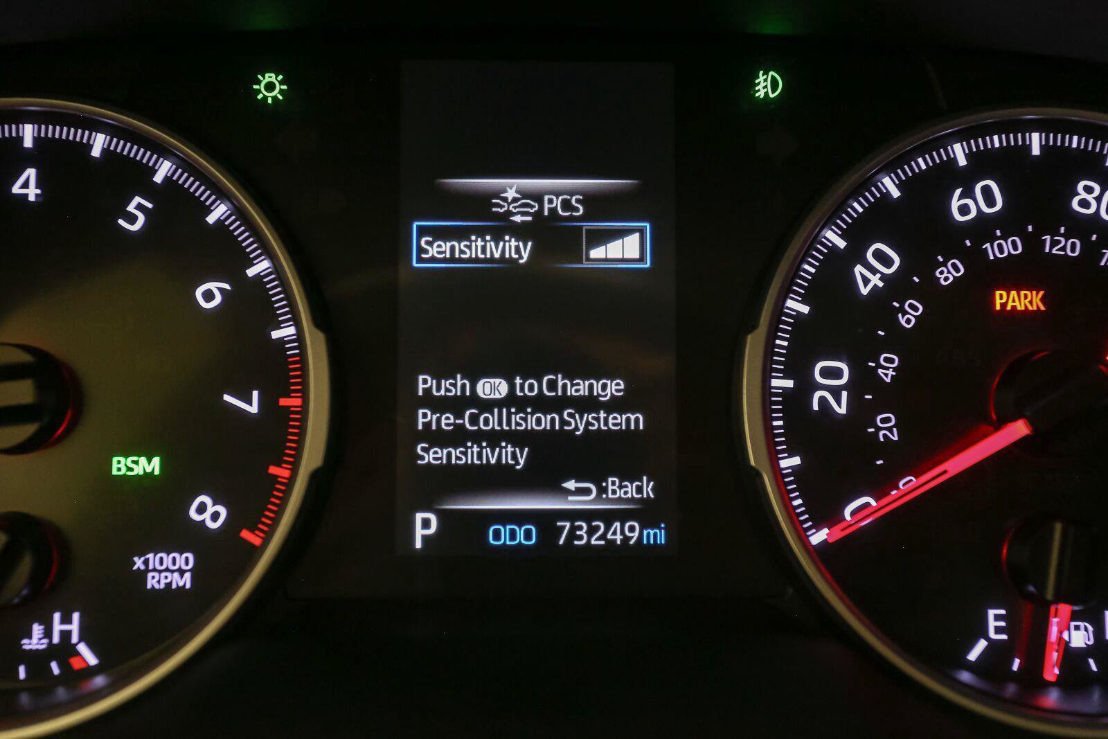 Used 2019 Toyota RAV4 XLE Premium w/ Cold Weather Package AWD/4WD image 38