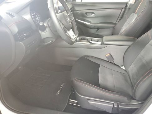 Used 2024 Nissan Sentra SR image 11