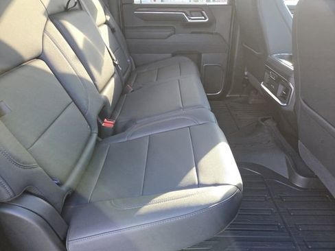 New 2025 GMC Sierra 2500 SLT w/ SLT Premium Package image 30