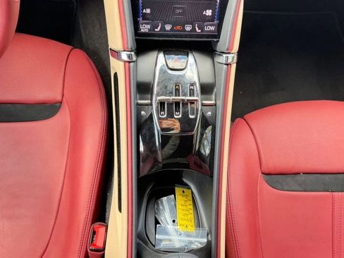 Used 2024 Ferrari Roma RWD image 21