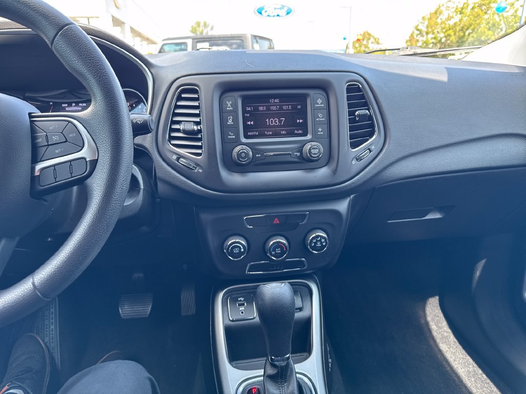 Used 2018 Jeep Compass Sport FWD image 18