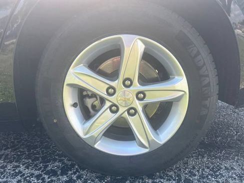Used 2023 Chevrolet Malibu LT FWD image 25