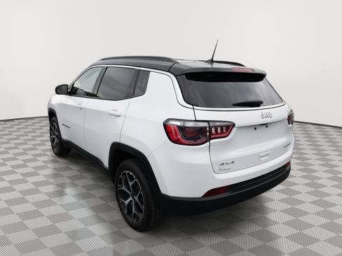 Used 2025 Jeep Compass Limited AWD/4WD image 7