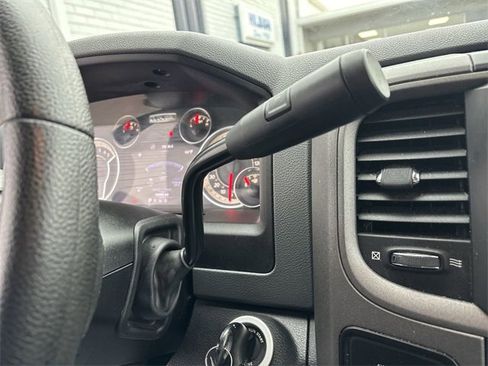 Used 2013 RAM 1500 Express image 21