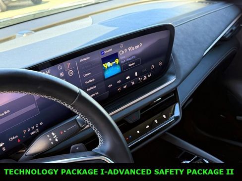 Certified 2025 Buick Envision Sport Touring image 19