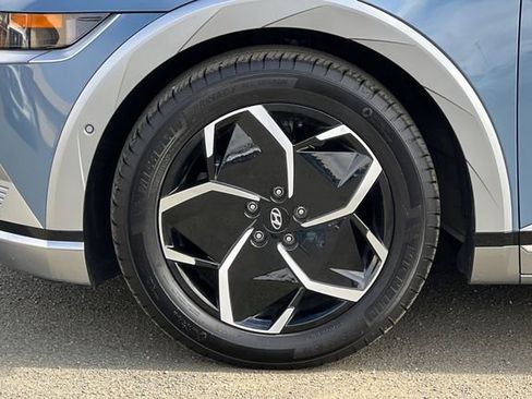 Certified 2024 Hyundai Ioniq 5 Limited RWD image 34
