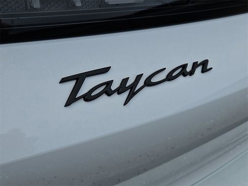 Certified 2025 Porsche Taycan image 13
