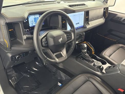 Certified 2024 Ford Bronco Badlands AWD/4WD image 2