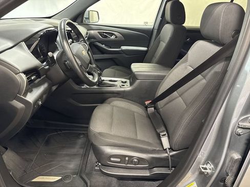 Certified 2023 Chevrolet Traverse LT FWD image 10