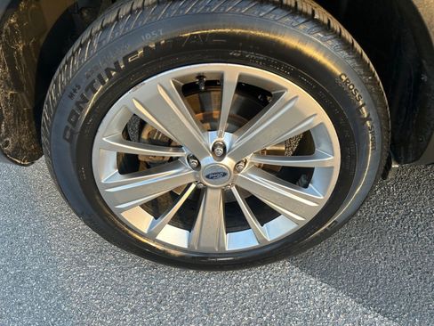 Used 2019 Ford Explorer Limited w/ Class III Trailer Tow Package image 23