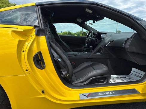 Used 2015 Chevrolet Corvette Stingray Coupe w/ ZF1 Appearance Package RWD image 12