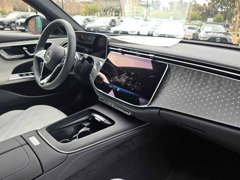 Used 2025 Mercedes-Benz E 450 4MATIC All-Terrain Wagon image 13