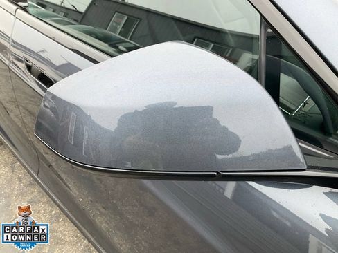 Used 2022 Tesla Model S AWD/4WD image 89