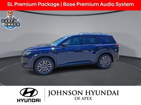 Used 2023 Nissan Pathfinder SL w/ SL Premium Package AWD/4WD image 4