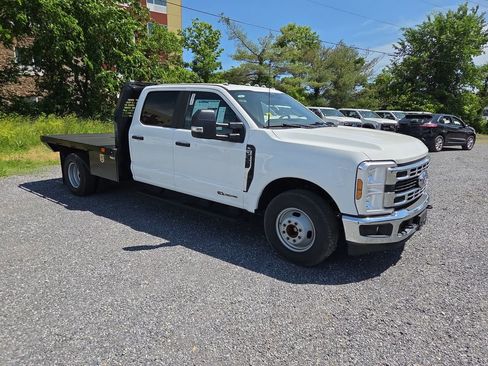 New 2024 Ford F350 XL w/ XL Chrome Package image 10