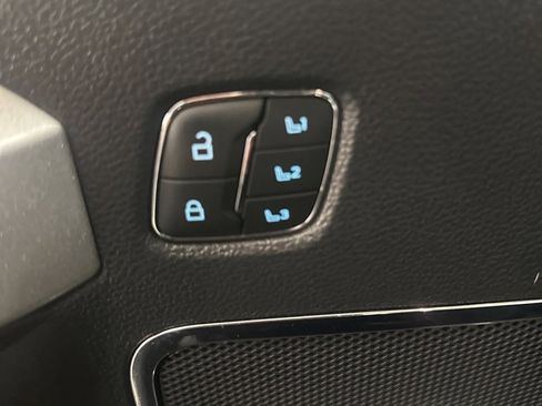 Used 2022 Ford F250 Lariat w/ Tremor Off-Road Package image 34