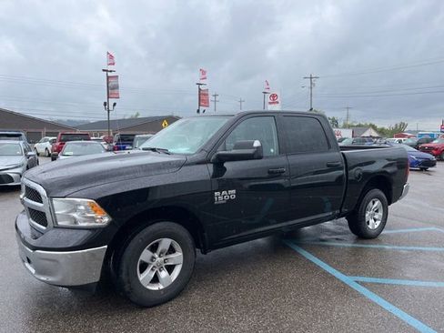 Used 2023 RAM 1500 Classic SLT w/ Trailer & Traction Group image 8