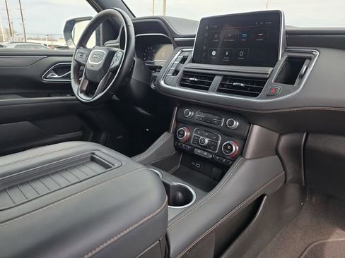 Used 2023 GMC Yukon XL AT4 w/ AT4 Premium Package image 18