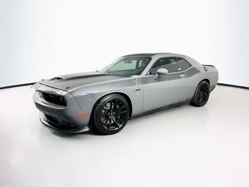Used 2018 Dodge Challenger T/A RWD image 3