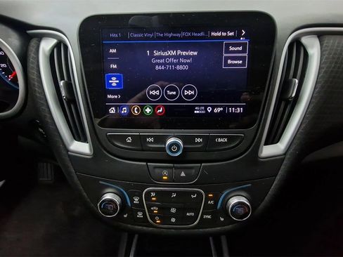 Used 2023 Chevrolet Malibu LT image 12