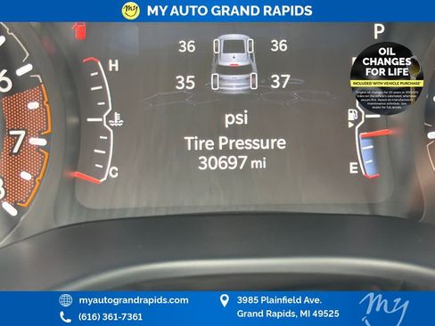 Used 2025 Jeep Compass Limited AWD/4WD image 18