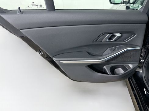 Used 2025 BMW 330i Sedan image 27