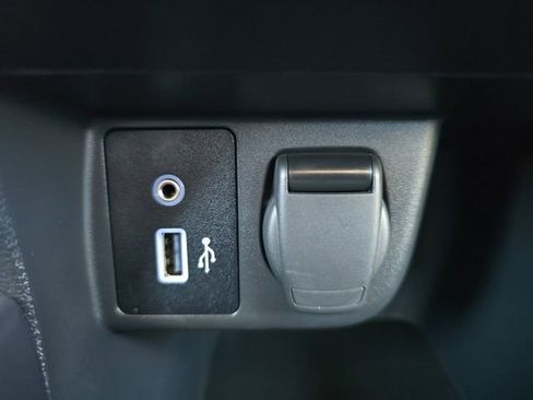 Used 2025 Nissan Versa S w/ S Plus Package image 6