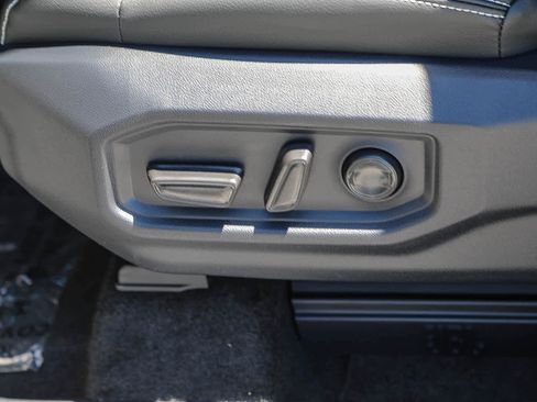 New 2026 Toyota Tundra Limited AWD/4WD image 21