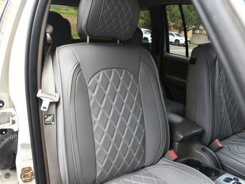 Used 2005 Jeep Liberty Limited AWD/4WD image 26