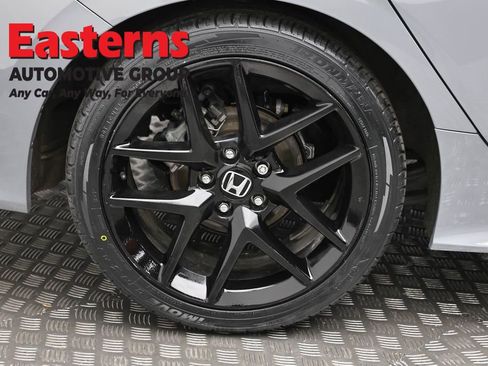 Used 2025 Honda Civic Sport image 29