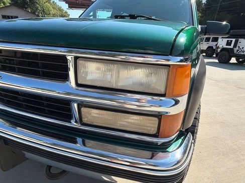 Used 1999 Chevrolet Silverado 2500 4x4 Crew Cab w/ Preferred Equipment Group 2 image 24