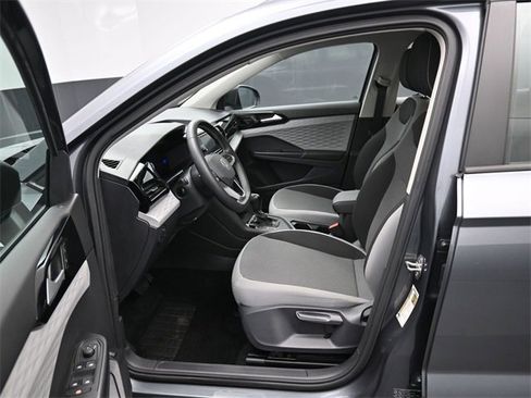Used 2023 Volkswagen Taos S image 9